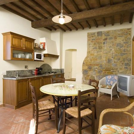 Agriturismo Campo Lungo San Donato in Poggio Szoba fotó