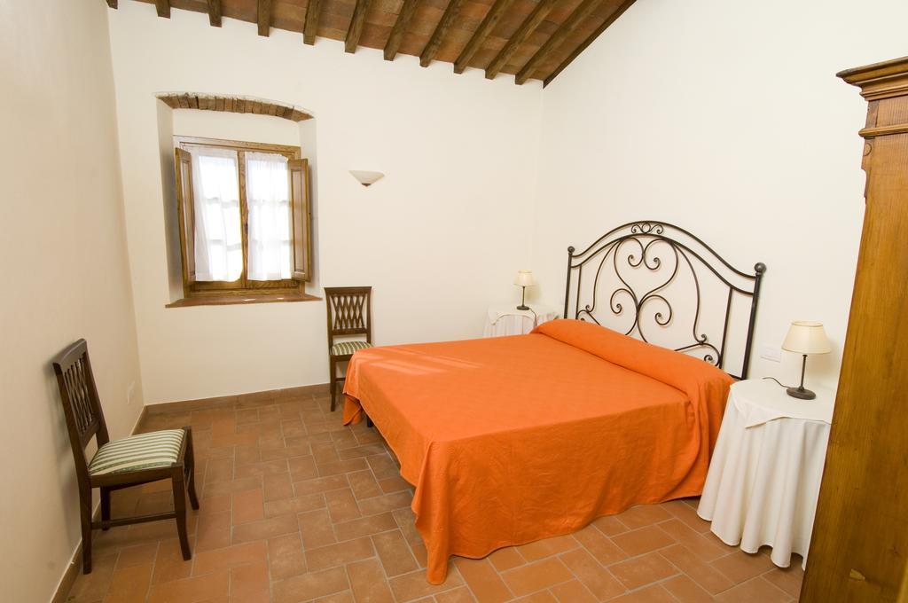 Agriturismo Campo Lungo San Donato in Poggio Szoba fotó