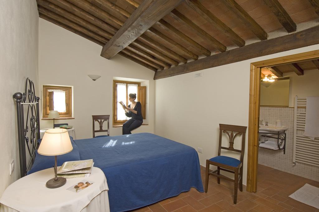 Agriturismo Campo Lungo San Donato in Poggio Szoba fotó