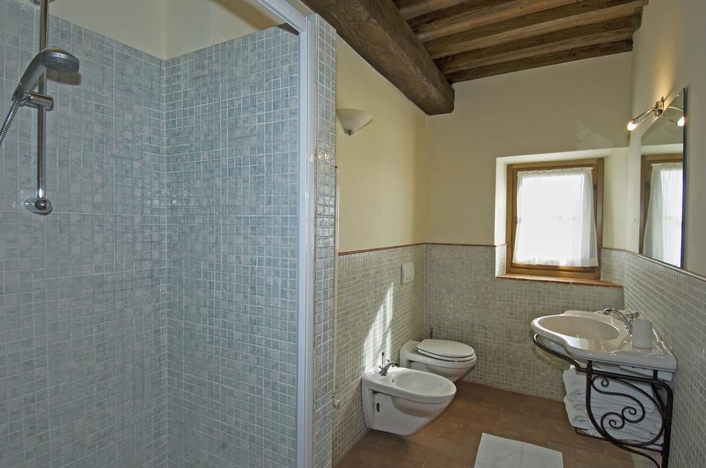 Agriturismo Campo Lungo San Donato in Poggio Szoba fotó